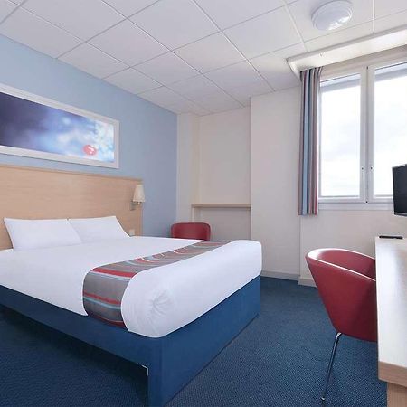 Travelodge Stirling M80 Cambusbarron Chambre photo
